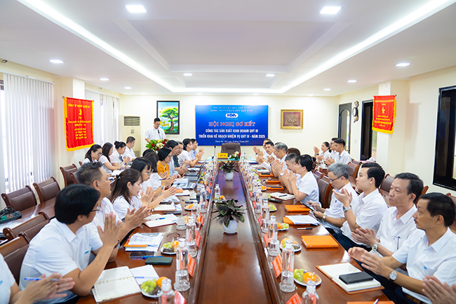 Công ty Cổ phần Dệt May Huế – Hội nghị sơ kết hoạt động SXKD 9 tháng đầu năm và triển khai kế hoạch quý IV năm 2025